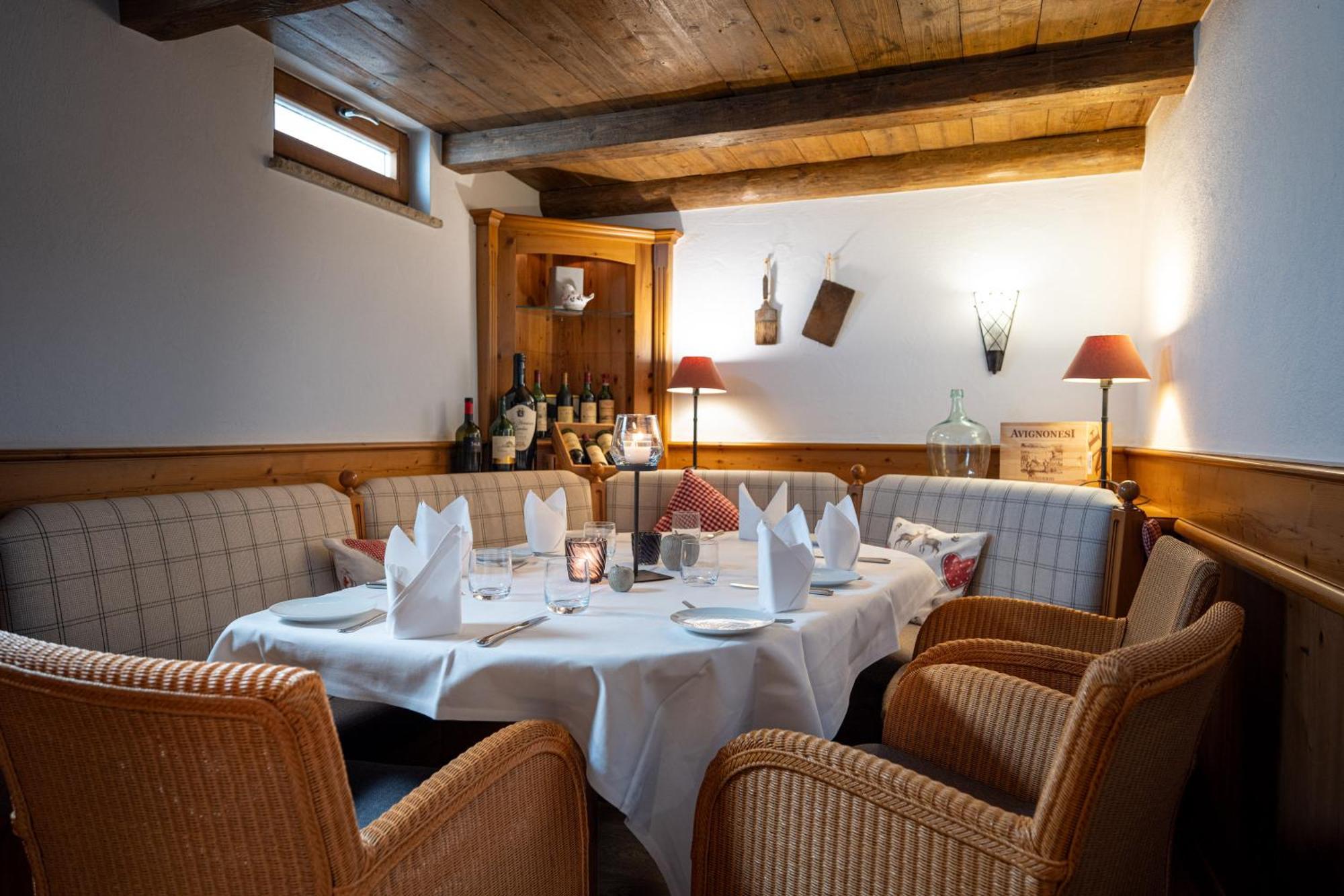 Hotel Gasthof Roessle Stetten am Kalten Markt Esterno foto
