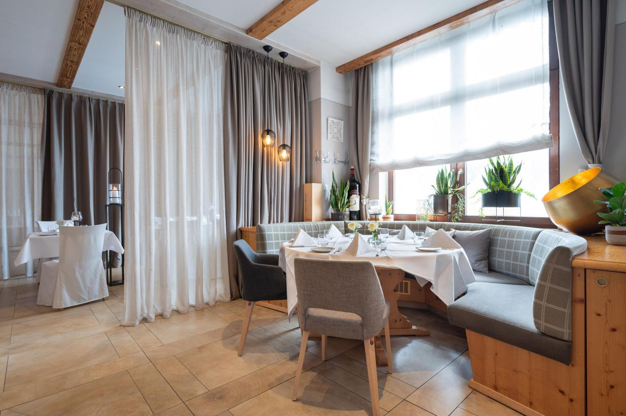 Hotel Gasthof Roessle Stetten am Kalten Markt Esterno foto